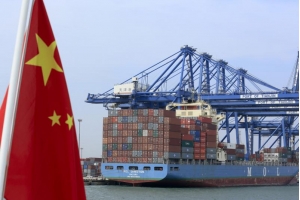 中美航運(yùn)成本飆升229%，物流難題有何解？